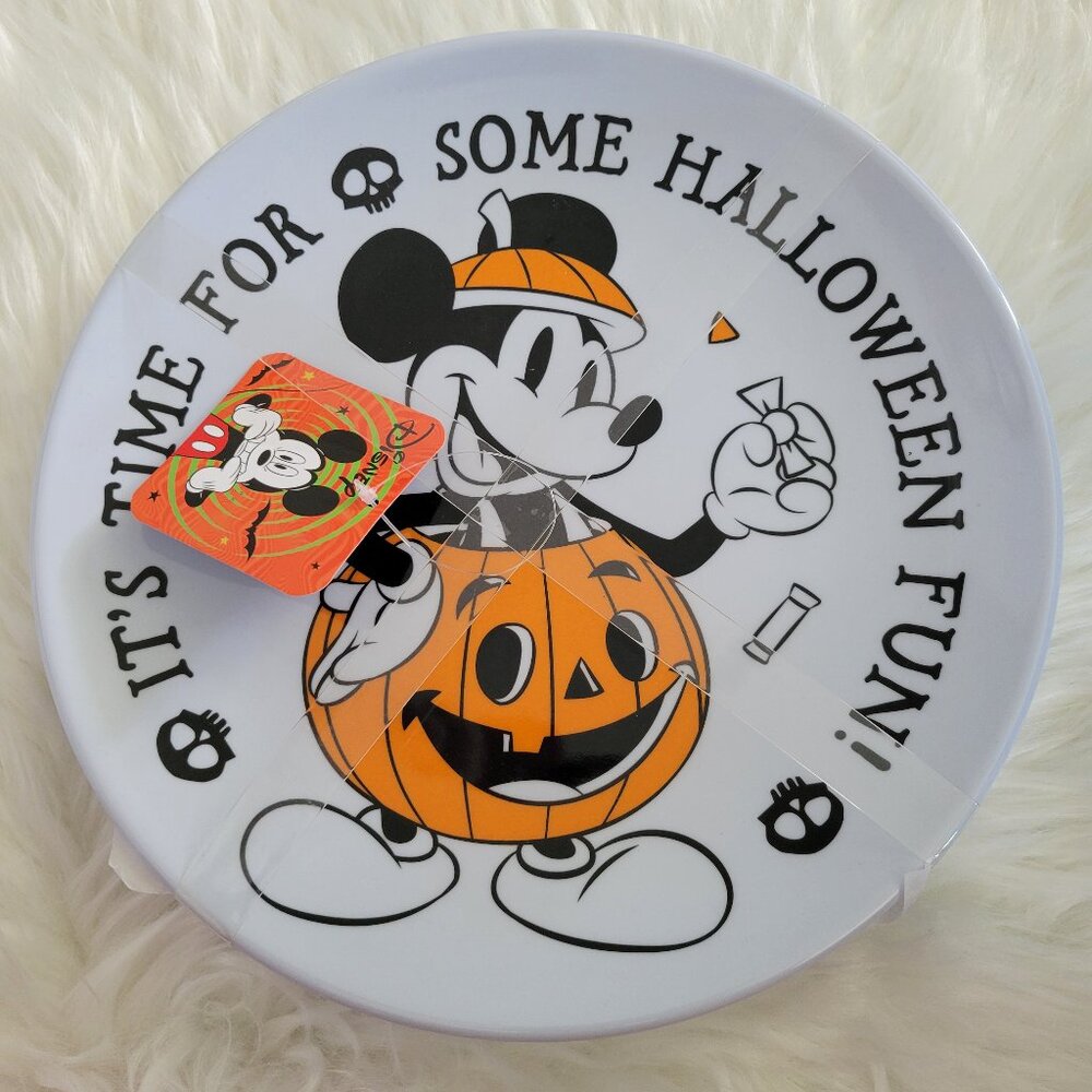 Disney Mickey Pumpkin Halloween Plate Set